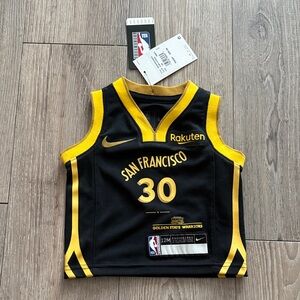 NWT - Nike Black and Yellow Warriors Kids Jersey
